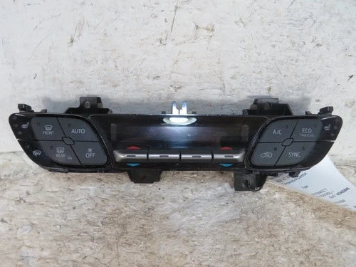 19 2019 Toyota C-HR Front Automatic HVAC Climate Control – Genuine OEM