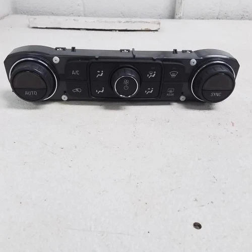 GMC Acadia Sierra 2500 Climate HVAC Climate Control (2017–2023) – Genuine OEM