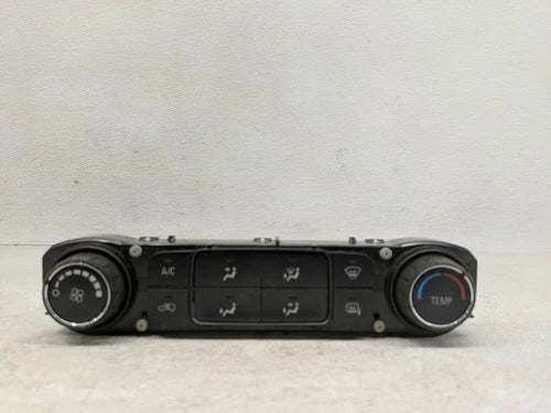 Silverado 1500 A/C Heater Rear Climate Control Temperature (2014) – Genuine OEM