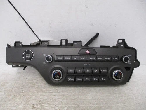 Kia Sportage Radio Temperature Control Panel (2022) – Genuine OEM