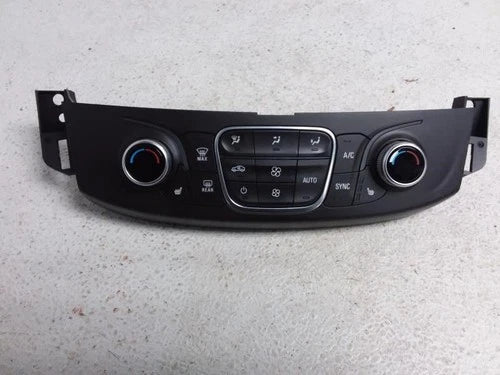Chevrolet TRAVERSE Dual Zone Automatic Temperature Controller (2018) – Genuine OEM