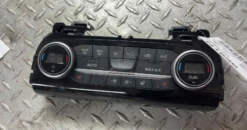 Ford Escape Front HVAC Climate Control Module (2020–2022) – Genuine OEM