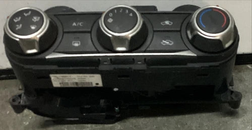 Nissan KICKS HVAC Climate Control (2018–2020) – Genuine OEM