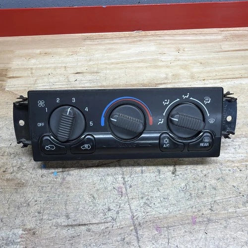 Chevy Tahoe Yukon Avalanche A/C Climate Control Temperature Heater (2000–2002) – Genuine OEM