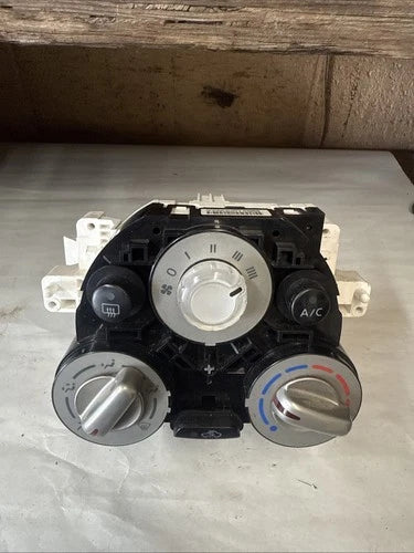 Nissan Cube Manual HVAC Climate Control Switch Unit Panel (2009–2014) – HVAC Replacement Part
