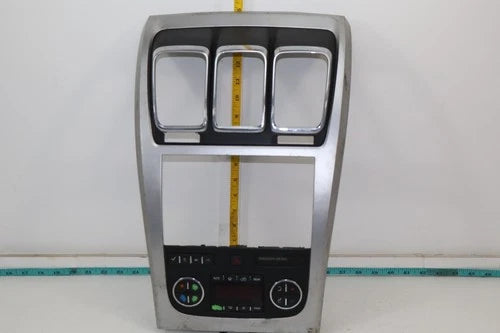 GMC Acadia HVAC Climate Control w/ Radio Bezel (2007–2012) – Genuine OEM