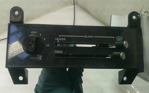 Chevrolet Blazer S10 S15 Pickup Climate Control Unit (1982–1985) – Genuine OEM