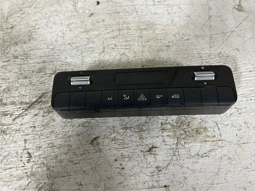 Mercedes-Benz SPRINTV25 Front Automatic Temperature Controller (2024) – Genuine OEM