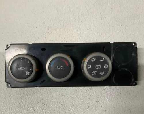 Nissan Titan Front HVAC Climate Control LE SE (2004) – Genuine OEM