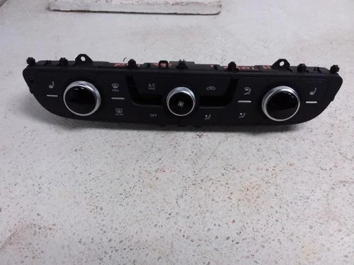 Audi Q7 Front 3 Knob Temperature Controller (2017) – Genuine OEM