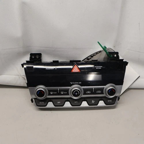 Hyundai Elantra HVAC Climate Control Unit (2020) – Genuine OEM