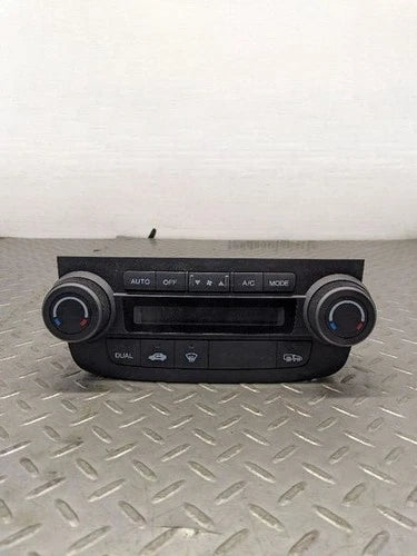 Honda CRV HVAC Climate Control (2008–2009) – Genuine OEM