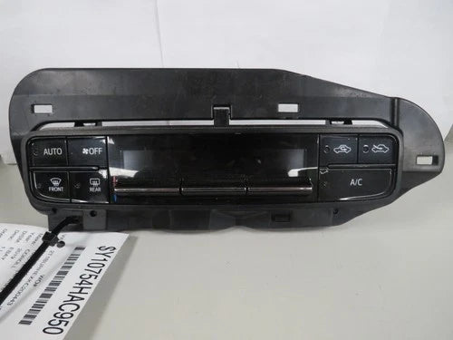 Toyota Corolla Front Automatic HVAC Climate Control (2017–2019) – Genuine OEM