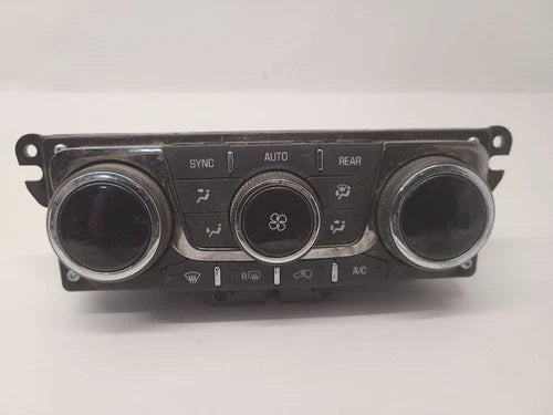 Buick ENCLAVE Temperature Control Front (2013–2017) – Genuine OEM