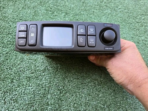 Diamante HVAC Climate Control Display Panel (2003) – Genuine OEM