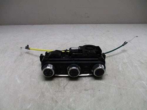 Nissan Versa HVAC Climate Controls (2025) – Genuine OEM