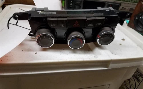 Hyundai Sonata HVAC Climate Control 3 knobs Assembly (2009–2010) – Genuine OEM