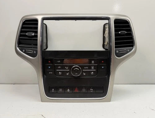 Grand Cherokee Auto Temperature Control w/ Heated Cooled Seats (2011–2013) – Genuine OEM