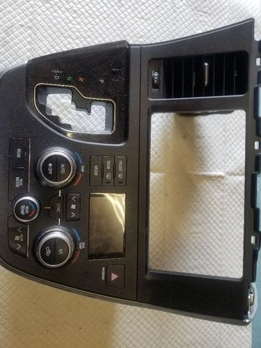 Toyota Sienna Temperature Control (2015–2017) – Genuine OEM