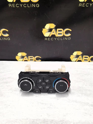 Nissan Altima Front Manual Climate Control Assembly (2007–2009) – Genuine OEM