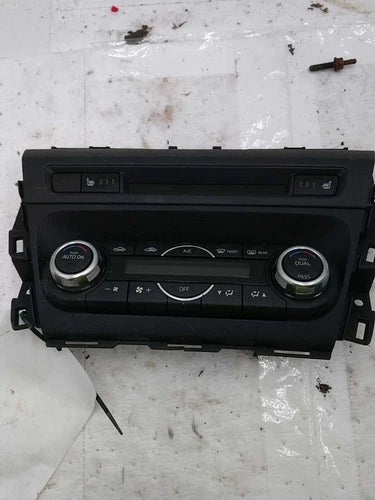 Mazda 3 A/C Heater Dual Zone Climate Control (2017–2018) – Genuine OEM