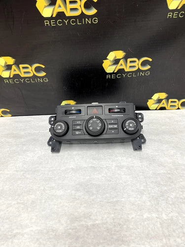 Kia Sedona Front Climate Control Assembly (2006–2014) – Genuine OEM