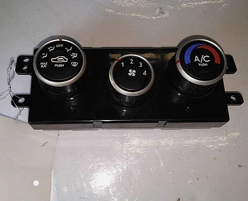 Hyundai Tucson HVAC Climate Control Assembly (2005–2009) – Genuine OEM | Ref SKU-5530