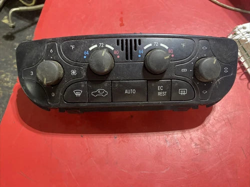 Mercedes W203 C230 A/C Climate Control UNIT A2038300685 (2001–2004) – Genuine OEM