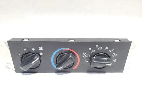 Jeep Wrangler Rubicon HVAC Control Component (2006) – Genuine OEM