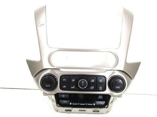 GMC Yukon Dash Mounted Dual Auto Temperature Sync Zone Control w/ Bezel (2015) – Genuine OEM