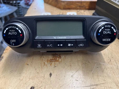 Hyundai Tucson HVAC Climate Control Automatic AT (2010–2013) – Genuine OEM