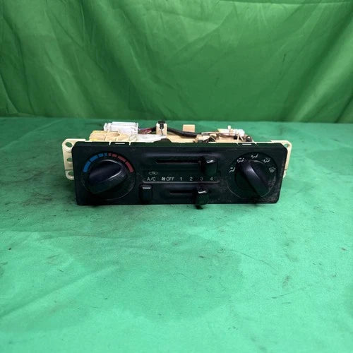 Honda PASSPORT Isuzu RODEO HVAC Climate Control (2000–2004) – Genuine OEM