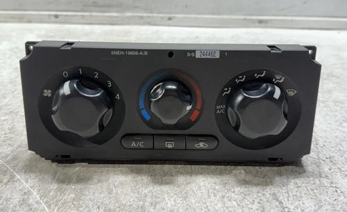 Nissan Frontier King Cab HVAC Climate Control Temperature (2005–2012) – Genuine OEM