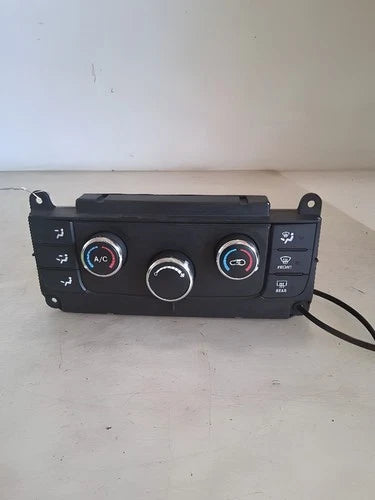 Jeep Grand Cheroke A/C Manual Heater Climate Control (2011–2013) – Genuine OEM