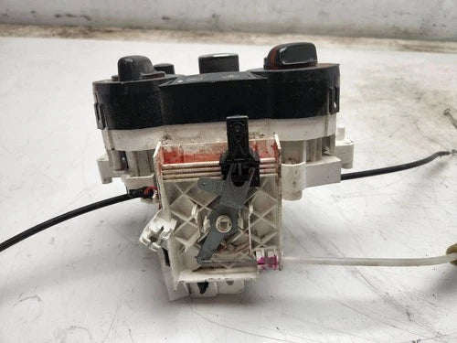 Nissan Versa SR, Temperature Control, Black, Chrome, 275109KK1A (2015–2019) – Genuine OEM