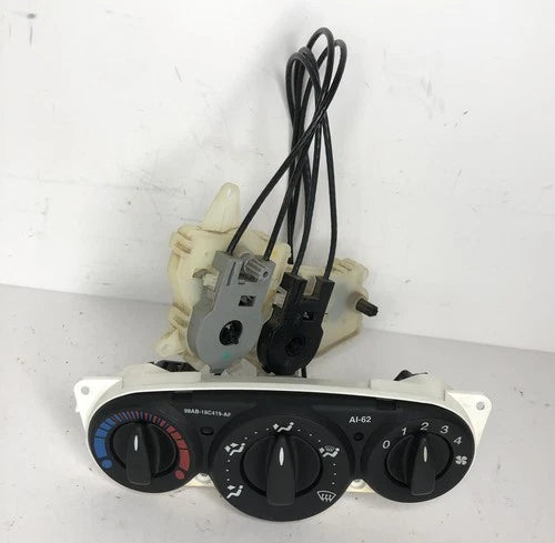 Ford Focus HVAC Climate Control Unit with Cables & Actuator (2000–2007) – Genuine OEM