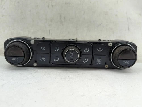 Chevrolet Silverado 1500 HVAC Climate Control Temperature (2018) – Genuine OEM