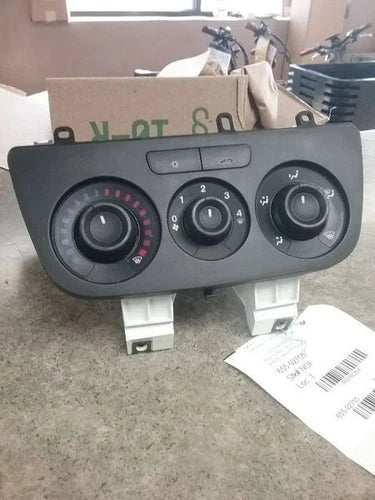 RAM Promaster city HVAC Climate Control (2015–2018) – Genuine OEM
