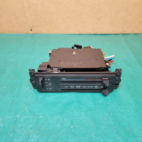 Ford Crown Victoria Climate Control Panel Heat A/C (1993–1994) – Genuine OEM