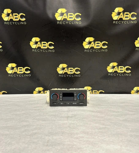 Chevrolet Trailblazer Ls Front Automatic Climate Control (2004) – Genuine OEM