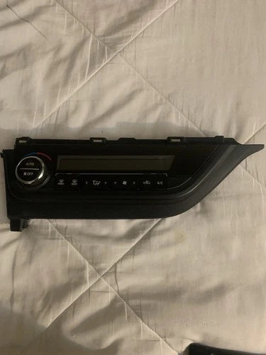Toyota Corolla Heater A/C Air Temperature Control Panel (2014–2016) – Genuine OEM