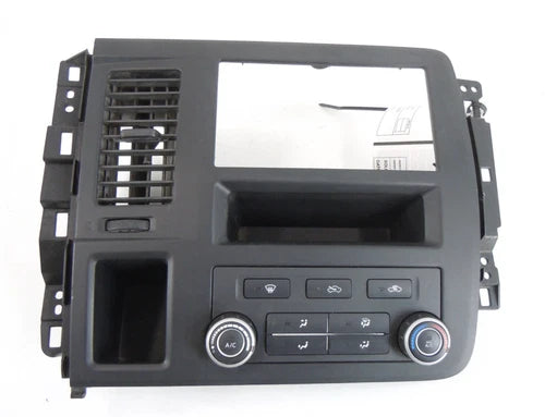 Nissan NV1500 Climate Control W/ Radio Surround & Vent (2012–2020) – Genuine OEM
