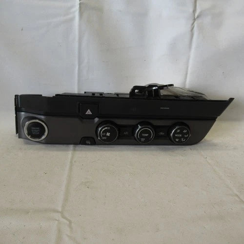 Toyota Tacoma HVAC Climate Control Unit (2016–2019) – Genuine OEM