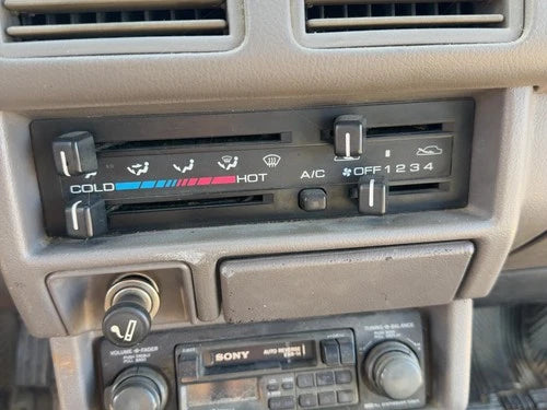 Isuzu Pup Temperature Control Module In Dash Heater A/C Head Unit (1988–1995) – Genuine OEM