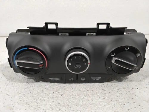 Hyundai Kona HVAC Climate Control Unit (2021) – Genuine OEM