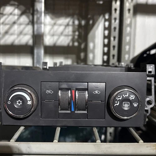 Chevy Avalanche Manual Climate Control (2007) – Genuine OEM