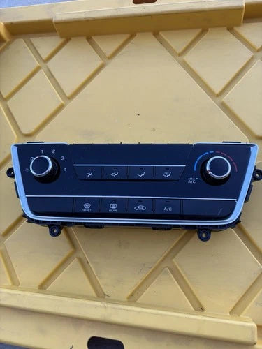 Hyundai SONATA A/C Climate Control (2015–2017) – Genuine OEM