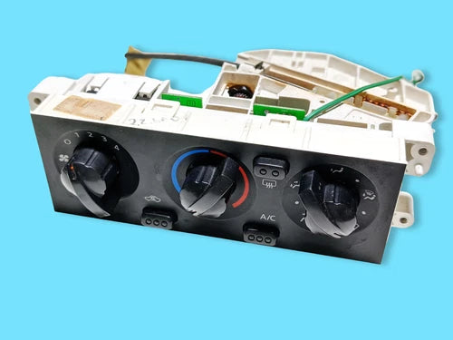 Nissan Xterra and Frontier HVAC Climate Control Switch Panel (2001–2004) – Genuine OEM