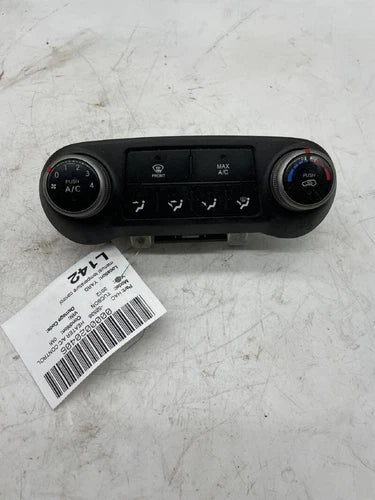 Hyundai Tucson A/C Heater Manual Temperature Control Unit (2010–2013) – HVAC Replacement Part