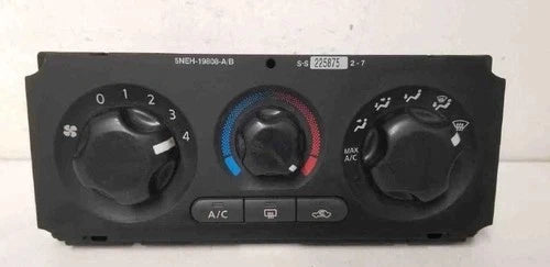 Nissan Frontier HVAC Climate Control Crew Cab (2005–2008) – Genuine OEM
